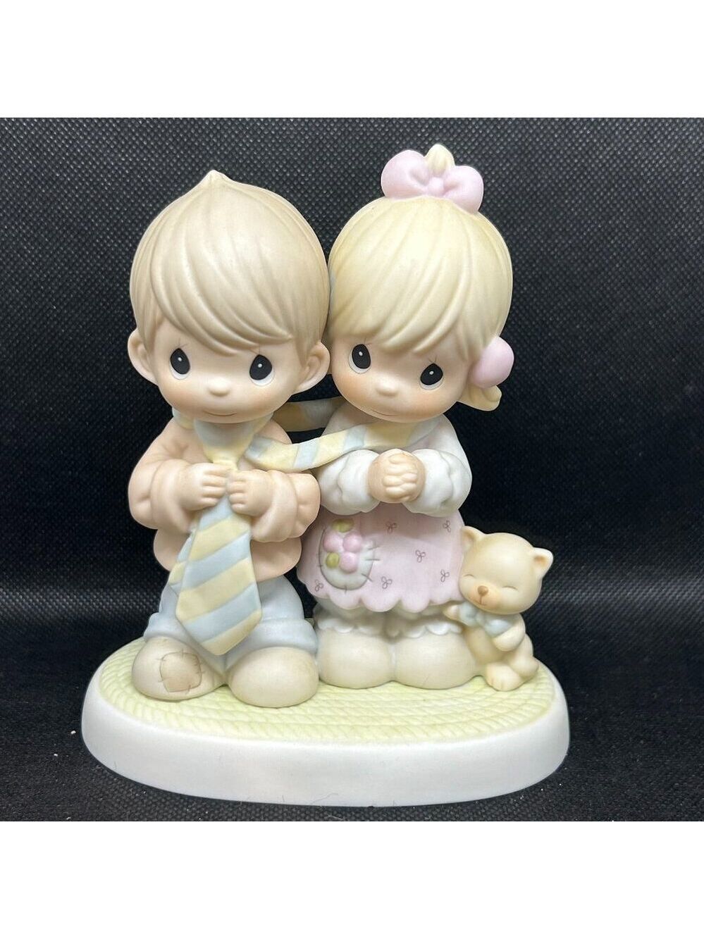 Precious Moments "Bless Be The Tie That Binds” figurine